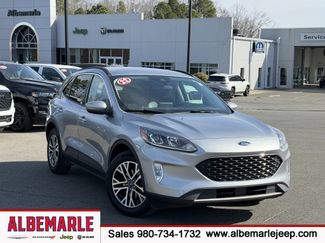 Used 2022 Ford Escape SEL video 1