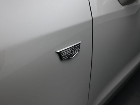 Used 2022 Cadillac XT4 Premium Luxury w/ Enhanced Visibility Package image 11