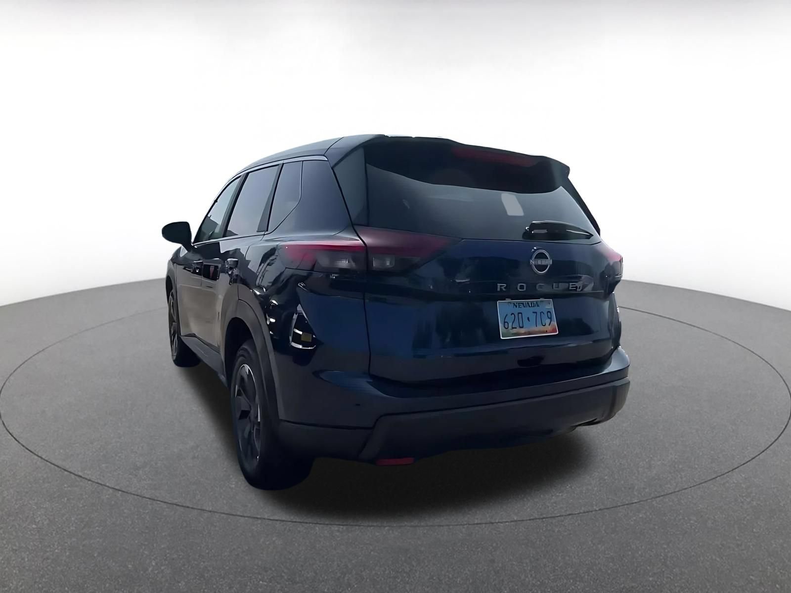 Used 2025 Nissan Rogue SV FWD image 10