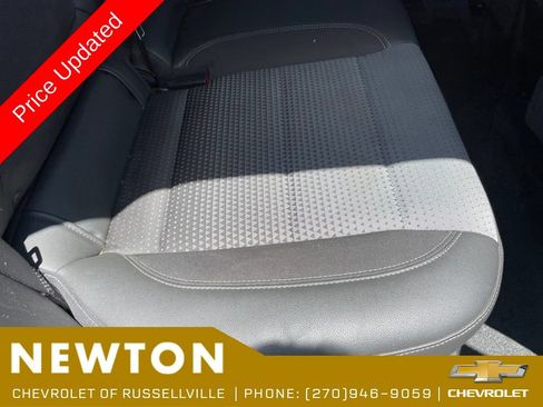 Used 2024 Chevrolet Trax LT FWD image 27