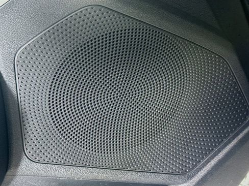 Used 2019 Kia Niro LX image 18