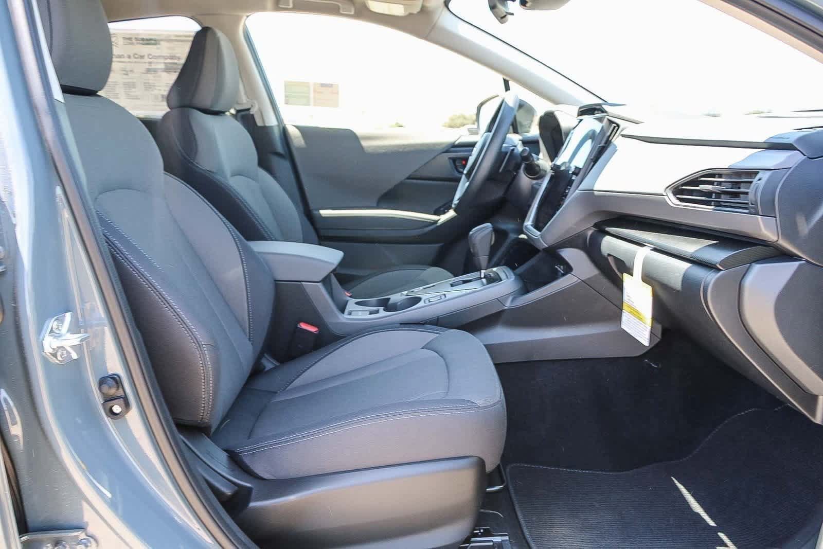 Certified 2025 Subaru Crosstrek 2.5i Premium AWD/4WD image 4