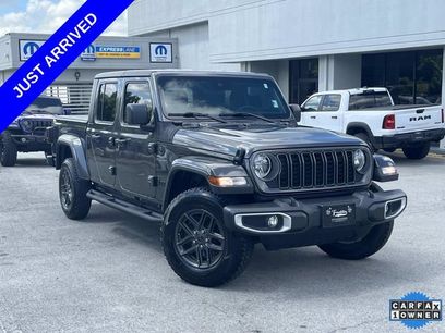 Used 2024 Jeep Gladiator Sport