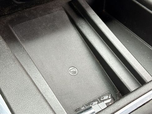 Used 2021 Chevrolet Silverado 1500 High Country image 12