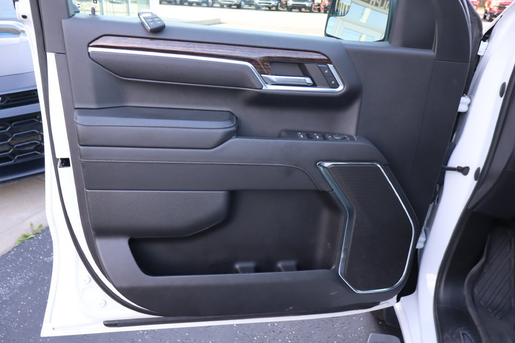 Used 2023 GMC Sierra 1500 Elevation w/ LPO, Elevation Black Package AWD/4WD image 20