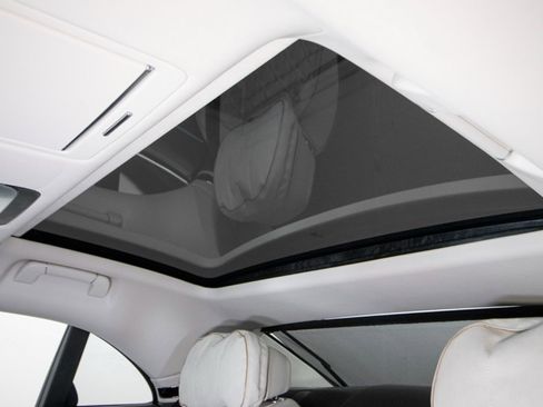 Used 2022 Bentley Flying Spur W12 AWD/4WD image 55
