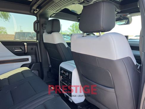 Used 2024 GMC Hummer EV 2X w/ Extreme Off-Road Package AWD/4WD image 25