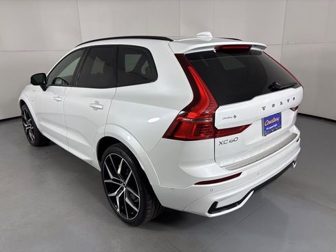 Used 2024 Volvo XC60 T8 Polestar w/ Protection Package Premier image 6