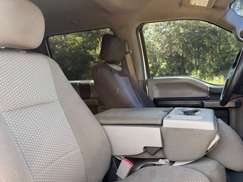 Used 2017 Ford F150 XLT AWD/4WD image 10