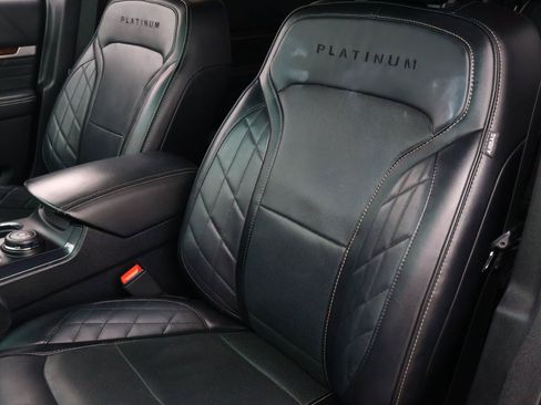 Used 2016 Ford Explorer Platinum AWD/4WD image 13