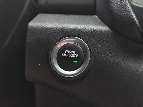 Used 2024 GMC Terrain SLT AWD/4WD image 34