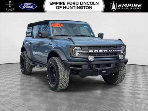 Used 2023 Ford Bronco Badlands image 1