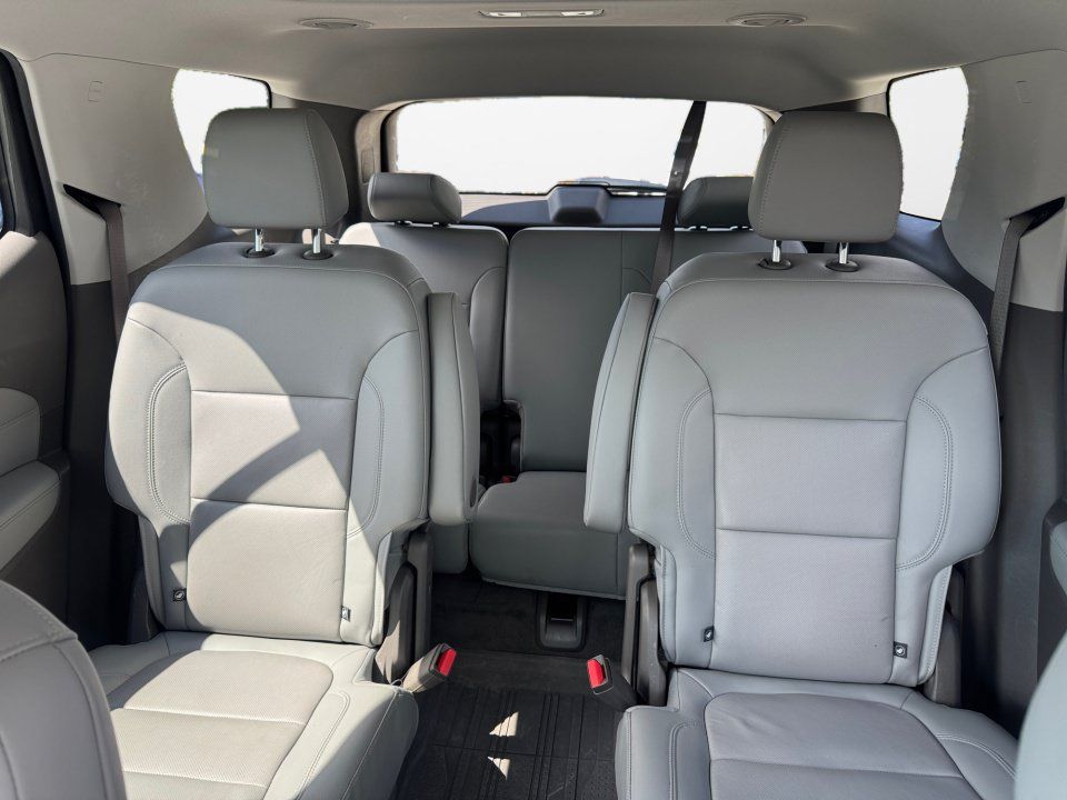 Used 2021 Chevrolet Traverse Premier AWD/4WD image 15