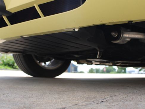 Used 2005 Ford Thunderbird RWD image 19