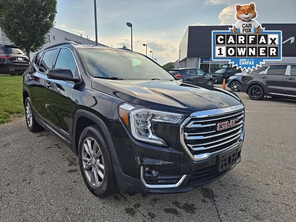 Used 2022 GMC Terrain SLT AWD/4WD image 1