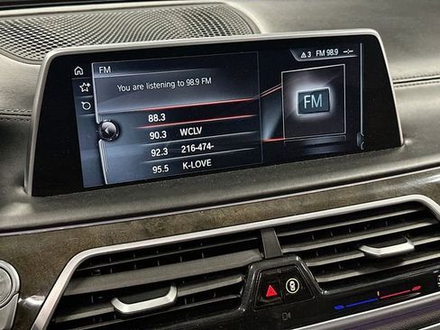 Used 2016 BMW 750i xDrive image 15