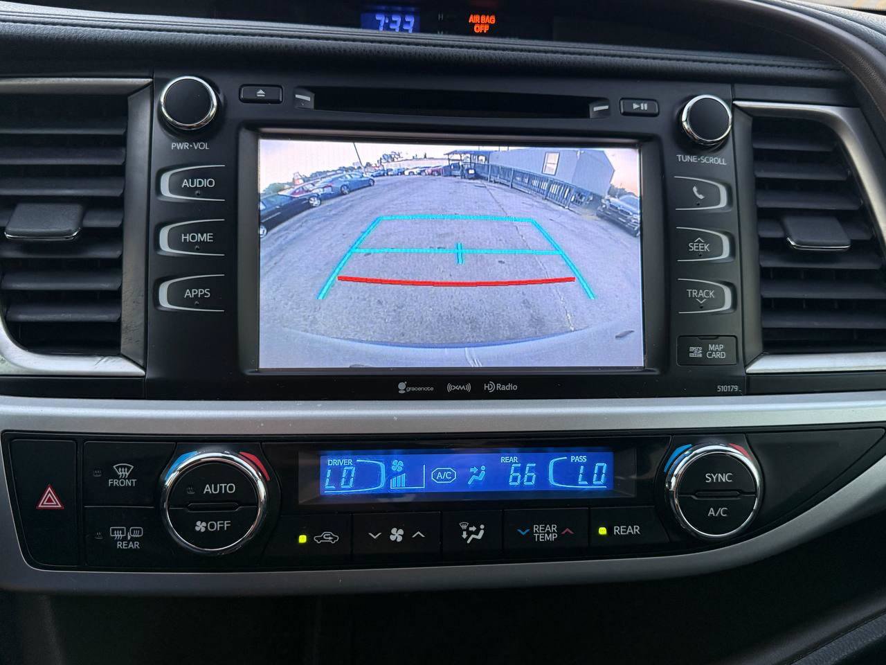 Used 2017 Toyota Highlander XLE AWD/4WD image 55