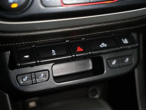 Used 2016 GMC Canyon SLT w/ Driver Alert Package image 26