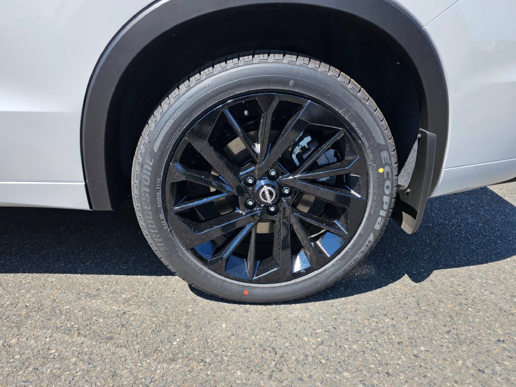 New 2026 Nissan Rogue Platinum AWD/4WD image 9