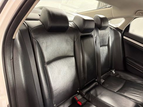 Used 2017 Honda Civic Touring image 21