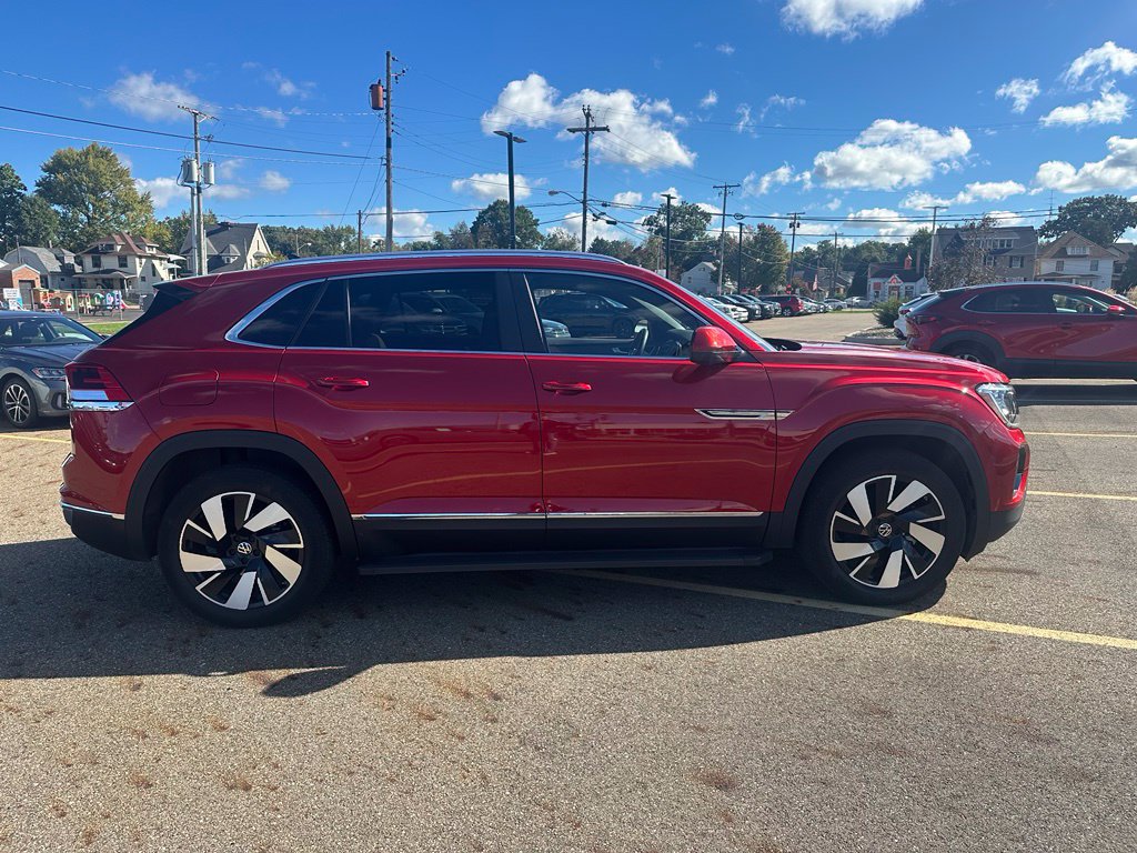 Used 2024 Volkswagen Atlas Cross Sport SEL AWD/4WD image 4