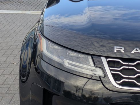 Used 2020 Land Rover Range Rover Evoque S image 11