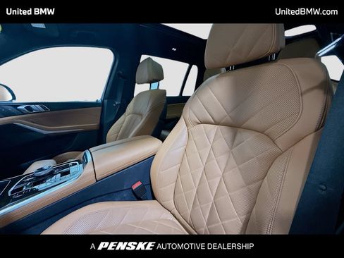 Used 2024 BMW X7 xDrive40i w/ Executive Package AWD/4WD image 5