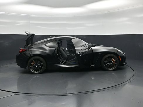 Used 2024 Subaru BRZ tS RWD image 4