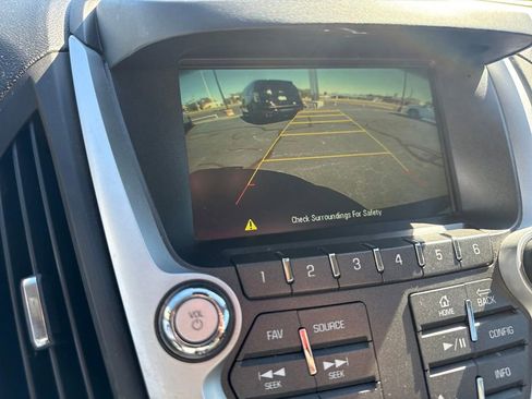 Used 2017 Chevrolet Equinox Premier w/ Enhanced Convenience Package image 21