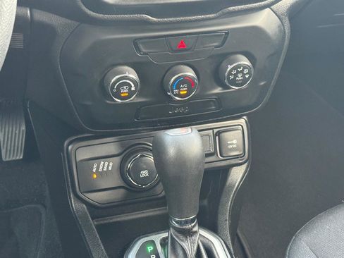 Used 2018 Jeep Renegade Sport w/ Power & Air Group AWD/4WD image 11