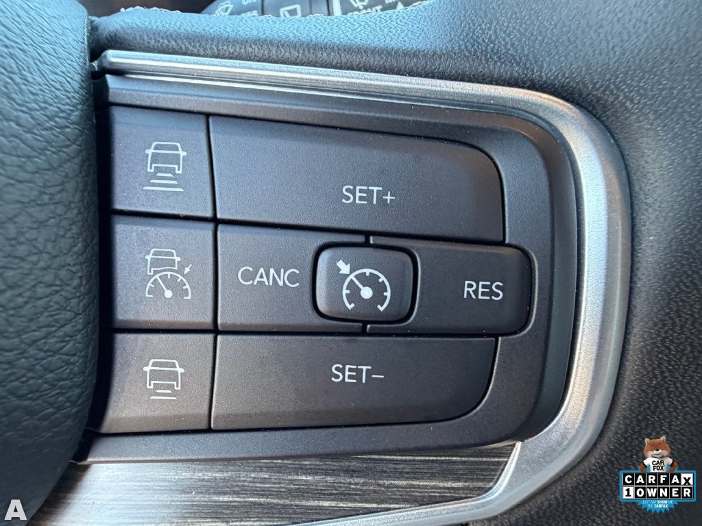 Certified 2024 Jeep Wagoneer Series II w/ Flexible Seating Group RWD image 21