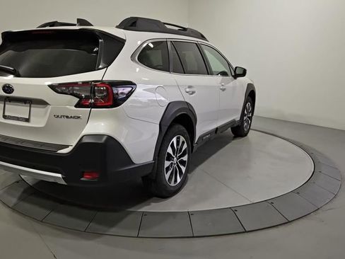 Used 2025 Subaru Outback Limited image 6