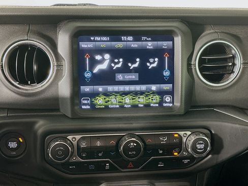 Used 2022 Jeep Wrangler Sahara w/ Cold Weather Group image 23