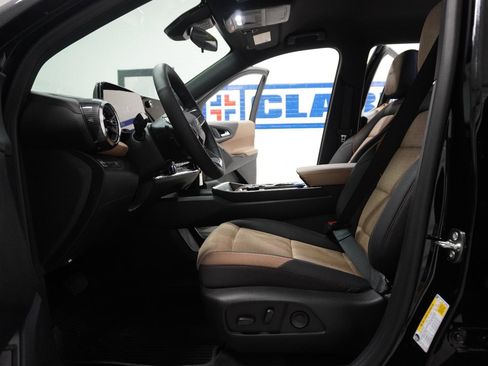 New 2026 Chevrolet Equinox ACTIV w/ Convenience Package III image 17