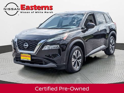 Used 2023 Nissan Rogue SV image 3