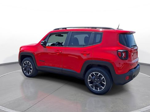 Used 2023 Jeep Renegade Latitude AWD/4WD image 6