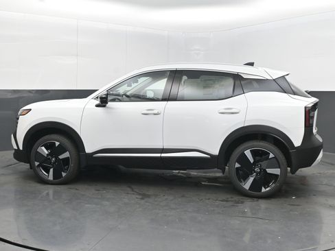 New 2026 Nissan Kicks SR w/ SR Premium Package image 5