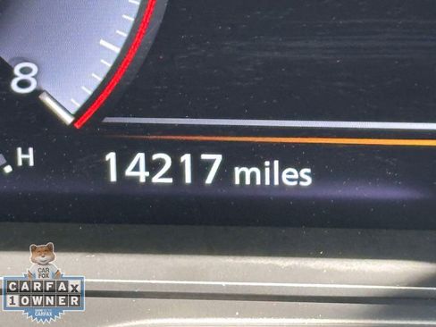 Used 2025 INFINITI QX60 Sensory w/ Cargo Package AWD/4WD image 31