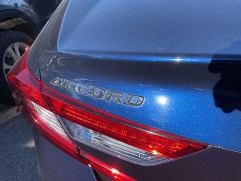 Used 2018 Honda Accord Hybrid image 8