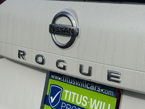 Used 2021 Nissan Rogue Platinum AWD/4WD image 35