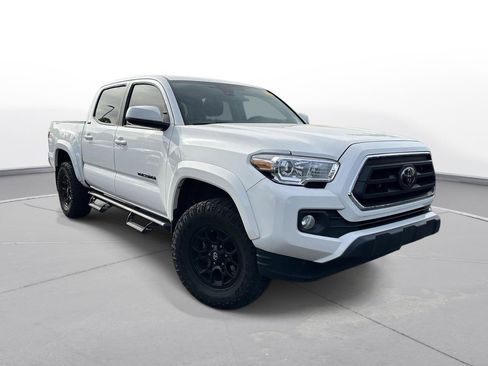 Used 2021 Toyota Tacoma SR5 image 4
