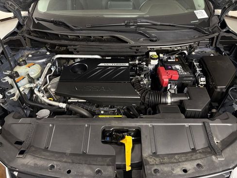 Used 2023 Nissan Rogue SV FWD image 40