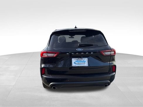Used 2023 Ford Escape ST-Line w/ Tech Pack #1 image 7