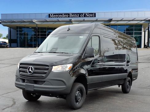New 2025 Mercedes-Benz Sprinter 2500 image 1
