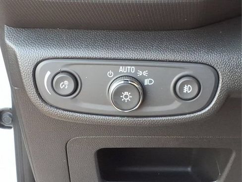 Used 2023 Chevrolet TrailBlazer LT w/ Driver Confidence Package FWD image 17