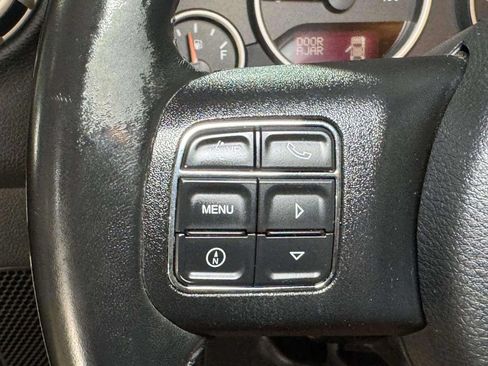 Used 2016 Jeep Wrangler Sahara AWD/4WD image 10