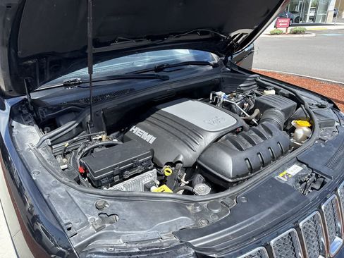 Used 2014 Jeep Grand Cherokee Overland AWD/4WD image 7