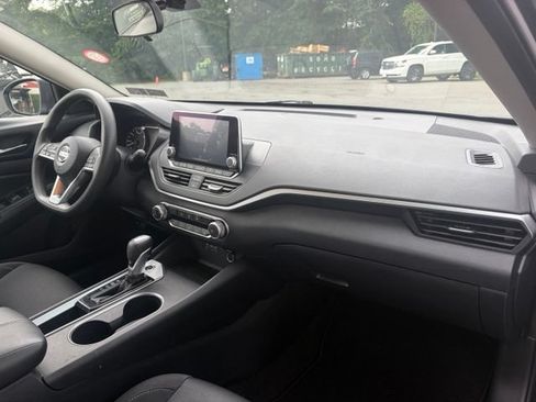 Used 2022 Nissan Altima 2.5 SV FWD image 27
