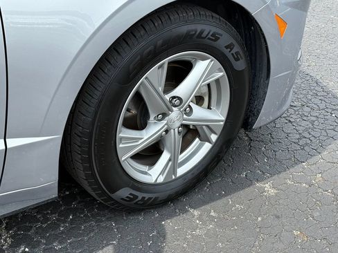Used 2023 Hyundai Sonata SE FWD image 9