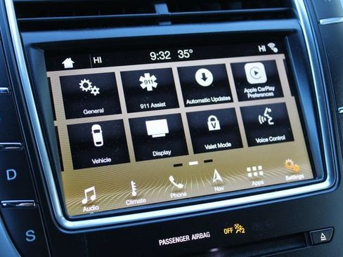 Used 2019 Lincoln Nautilus Select image 8